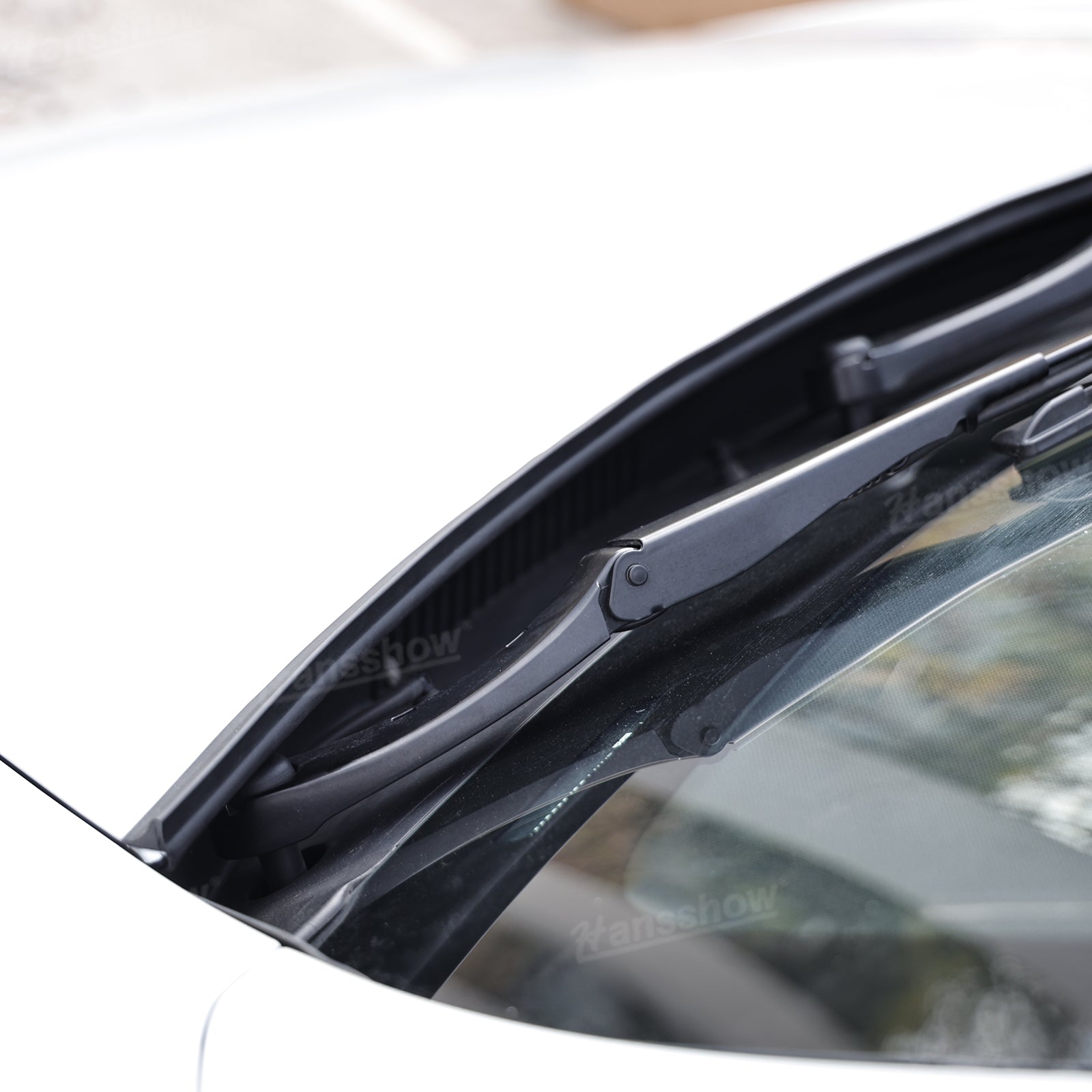 Model Y Juniper Hood Wind Deflector reducing wind noise