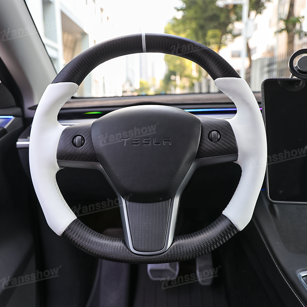Close-up of Real Carbon Fiber Round Steering Wheel for Tesla Model Y/3