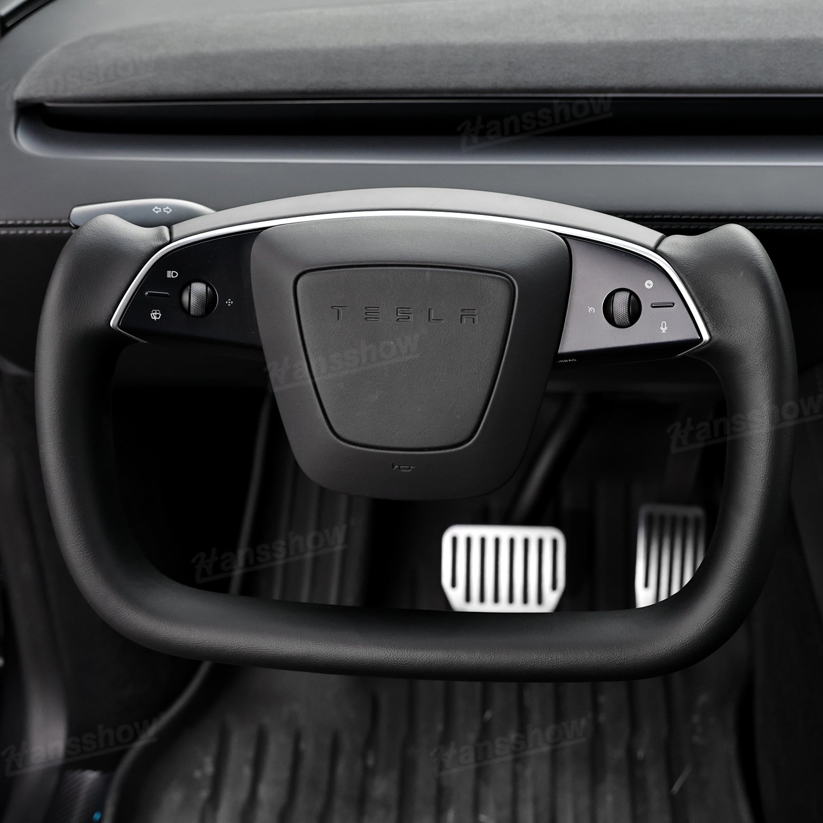 Model Y Yoke Steering Wheel Nappa steering wheel view