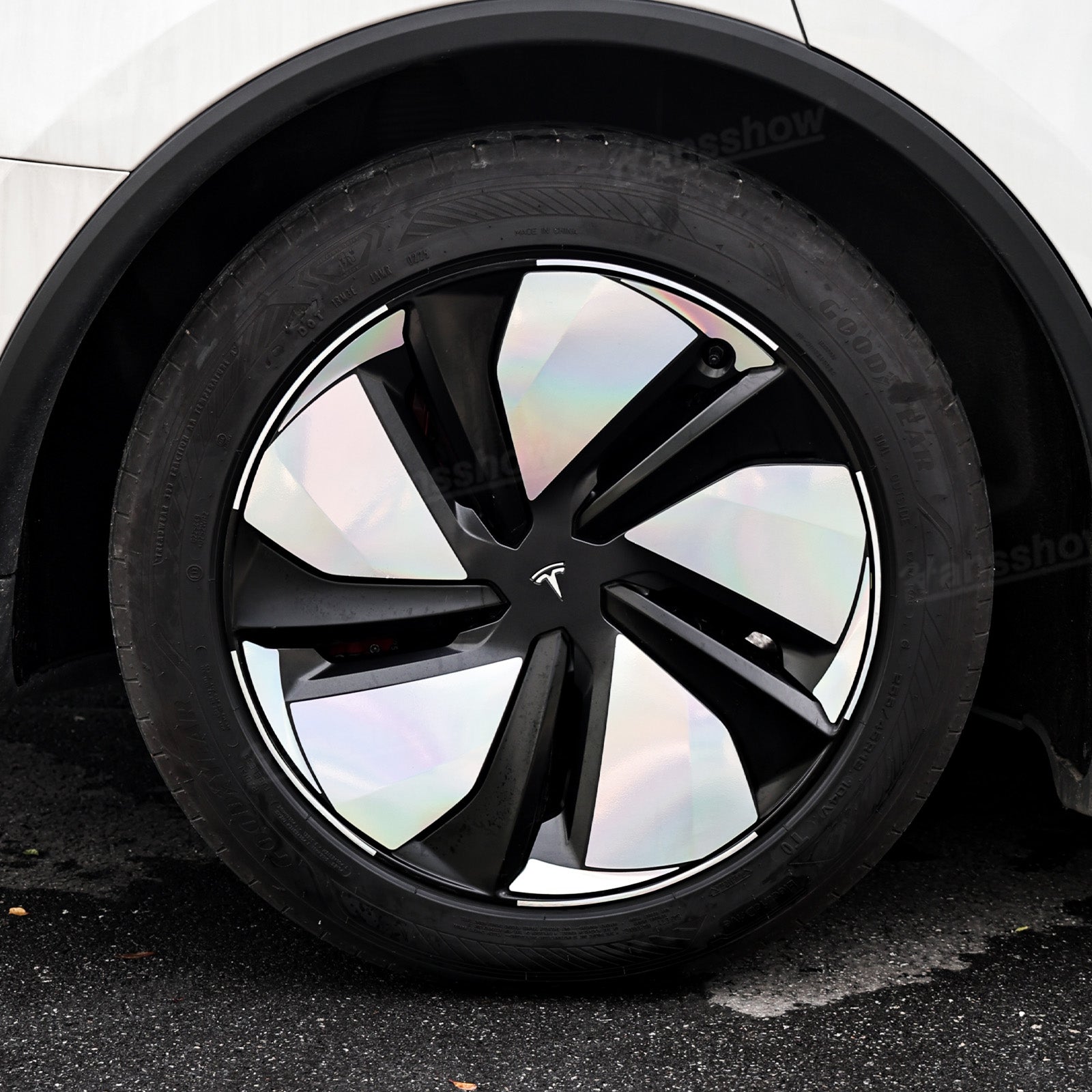 Model Y Juniper 19’’ Crossflow Wheels Vinyl Wraps Custom Wheel Cap Stickers - Front view