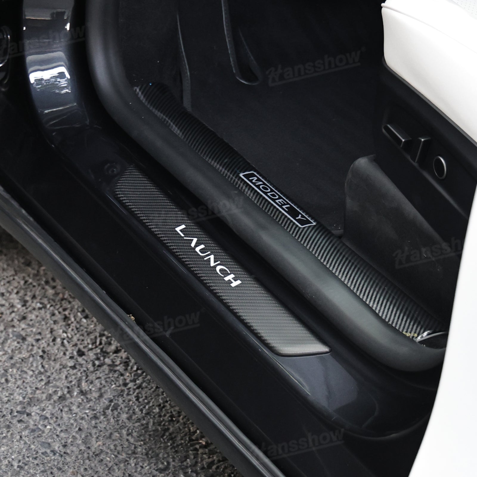 Model Y Juniper Real Carbon Fiber Door Sills color contrast