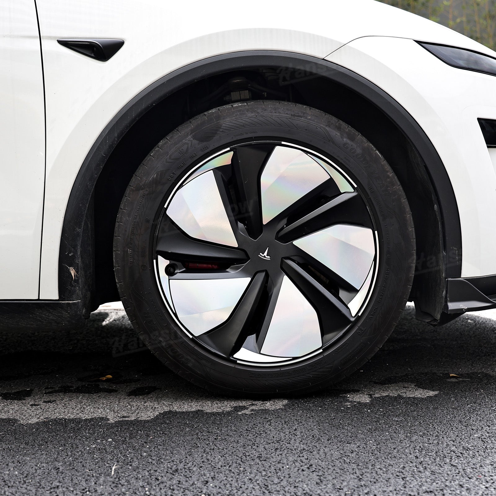 Model Y Juniper 19’’ Crossflow Wheels Vinyl Wraps Custom Wheel Cap Stickers - Factory-installed look