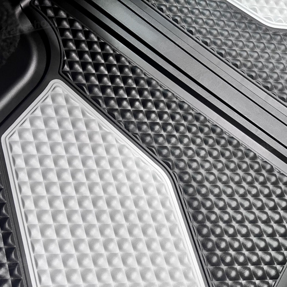 Model Y Juniper TPE Floor Mats - All-weather performance in snow