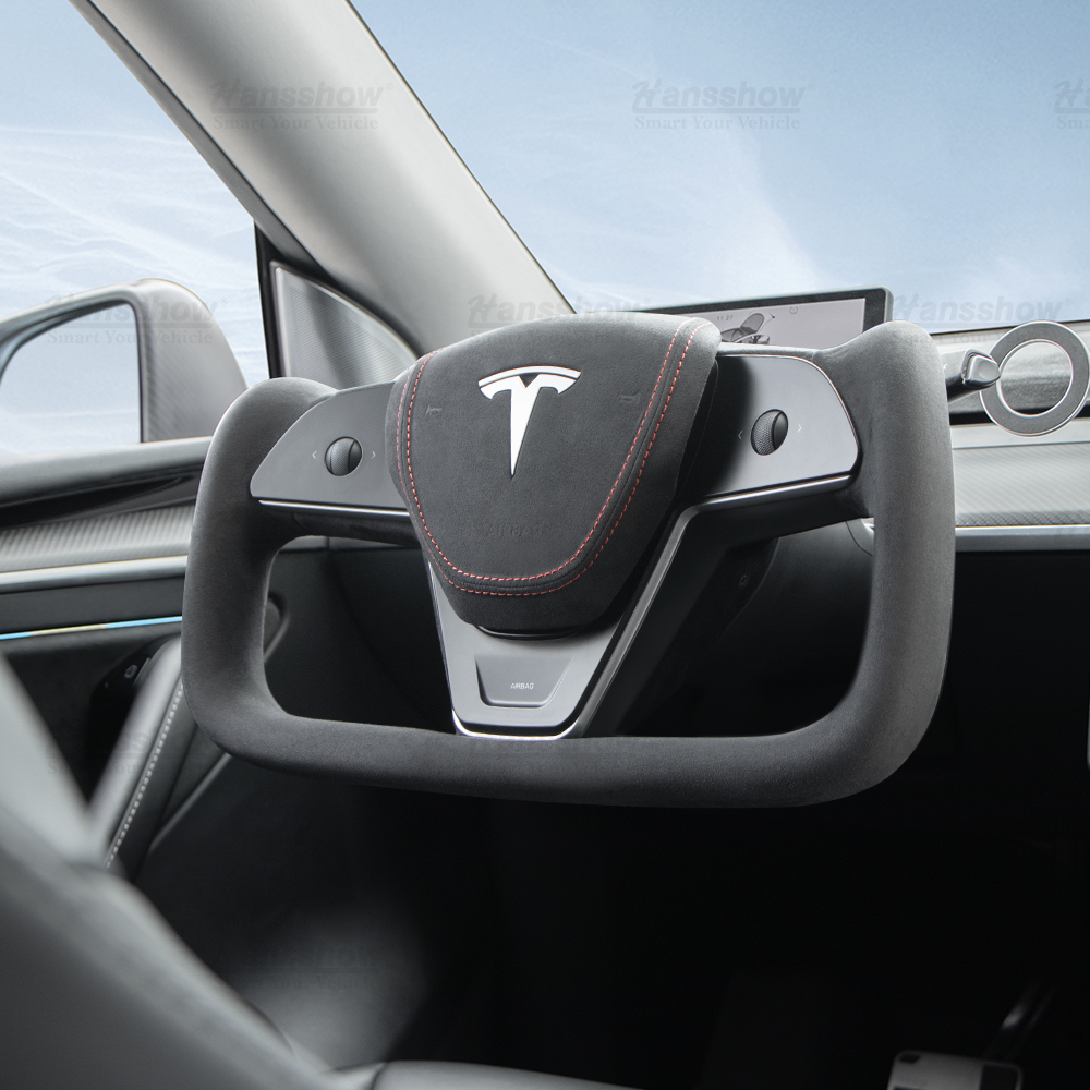 Tesla Model 3/Y Alcantara Black Yoke Steering Wheel grip texture