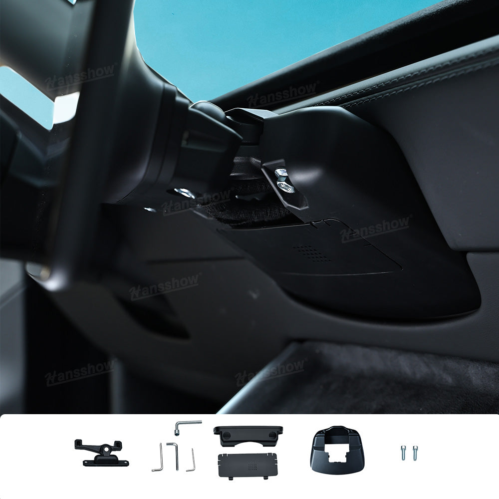 Model 3 Highland/Y Juniper Swiveling Mount Kit 2.0 in use during driving