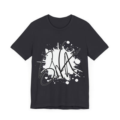 SWA Signature Splash Tee in athletic heather color on model