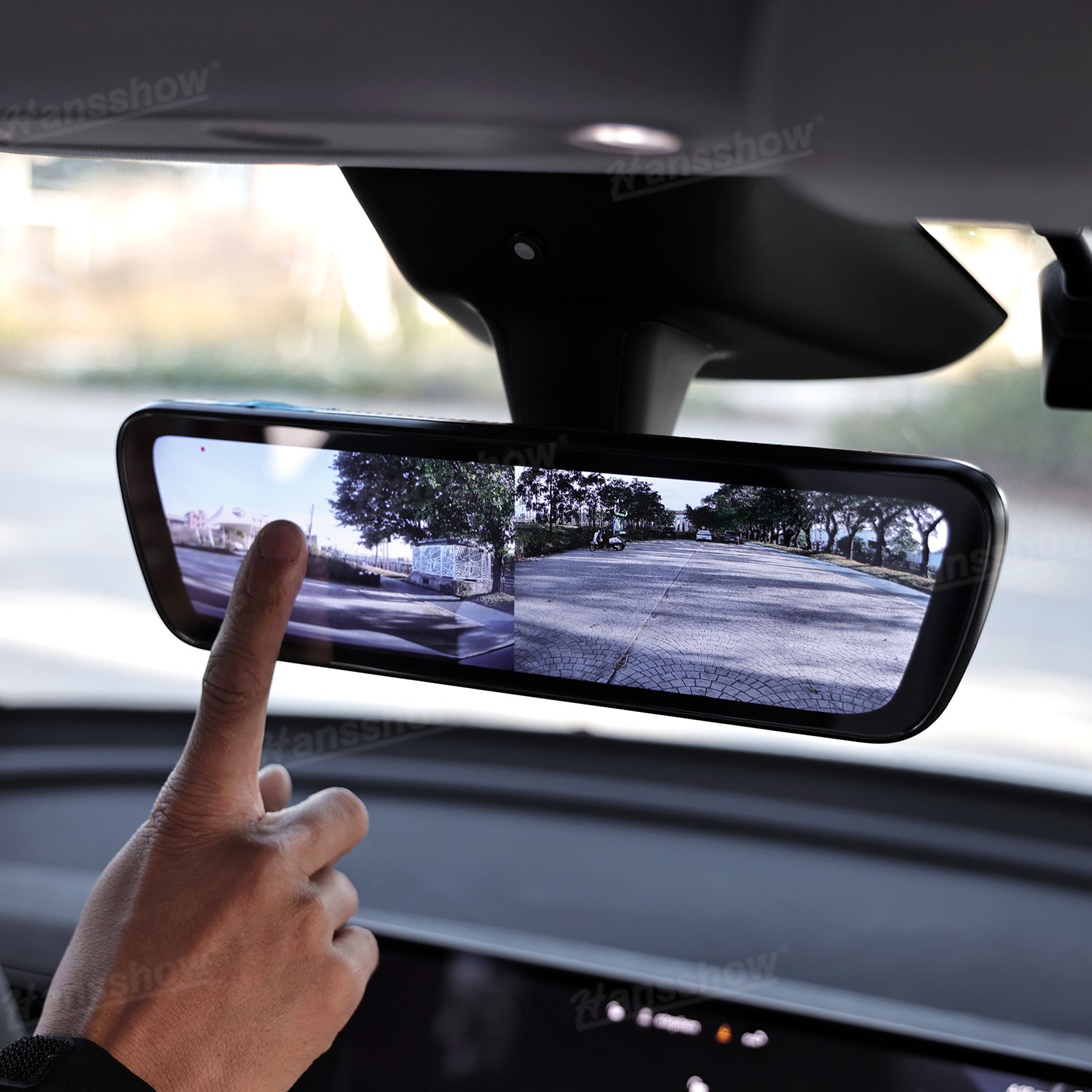 Model Y Juniper Dash Cam with safety features highlighted