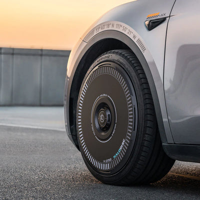 HALODISC 2 wheel covers for Tesla Model Y white charging version