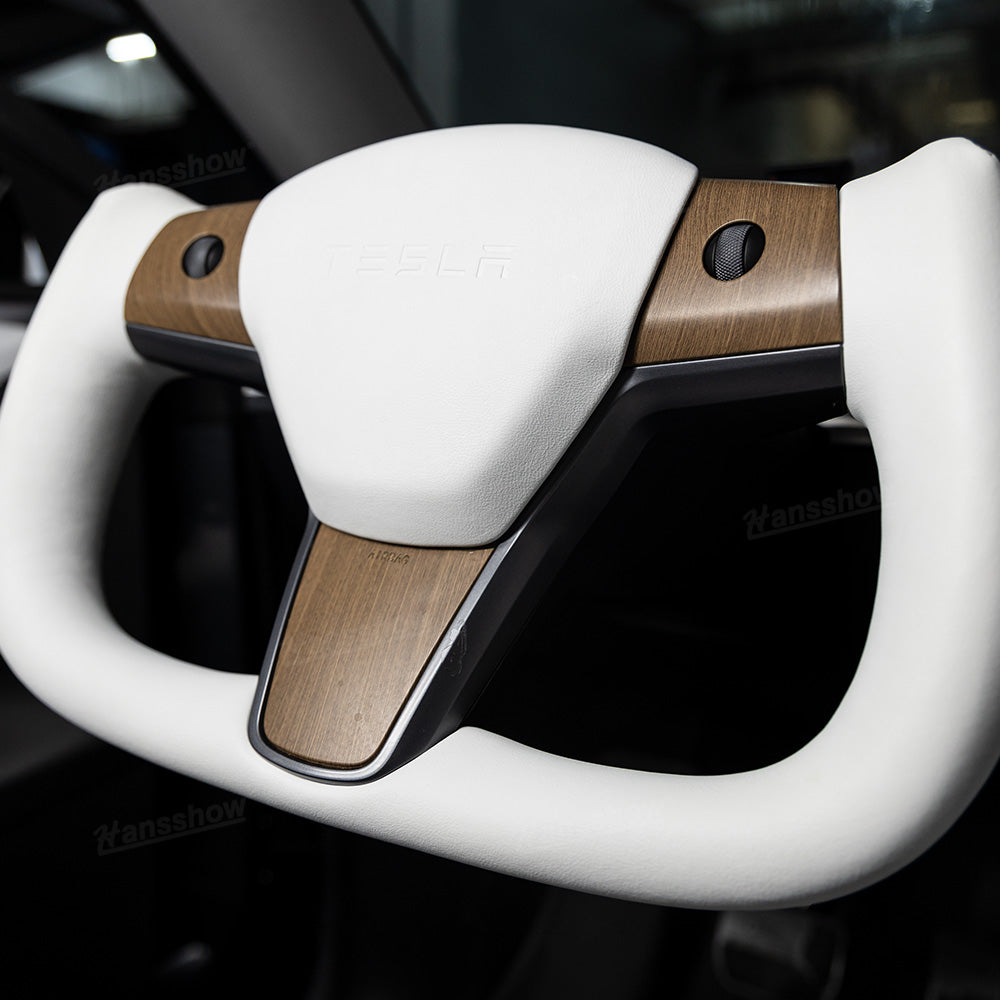 Tesla Model Y Yoke Steering Wheel In Wood Grain With Nappa - texture detail