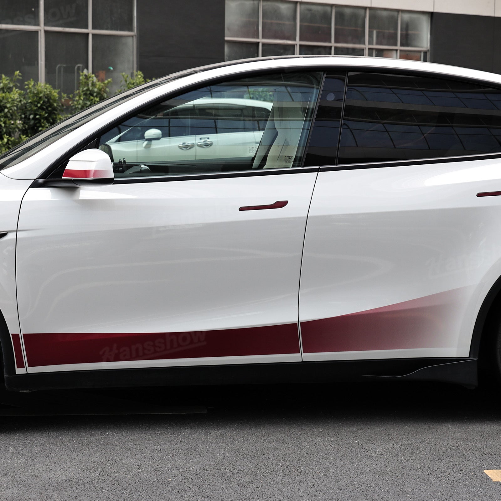 Model Y Juniper Exterior Vinyl Wrap Kit light reflection