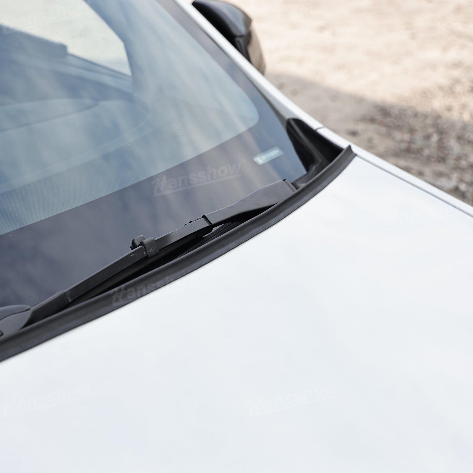 Model Y Juniper Hood Wind Deflector maintaining visibility