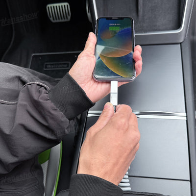 100W Fast Charging Retractable Cable with Cyber-Inspired Design & Magnetic - User interaction